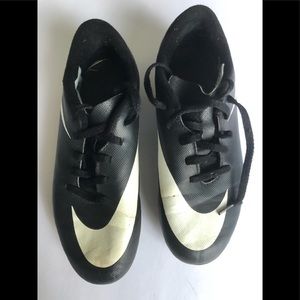 2 Soccer cleats Nike & adidas Kids' Nemeziz Messi 19.4 FxG Soccer Cleats